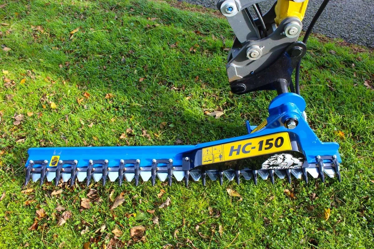 New Slanetrac HC150 Hedge Trimmer - Image 1