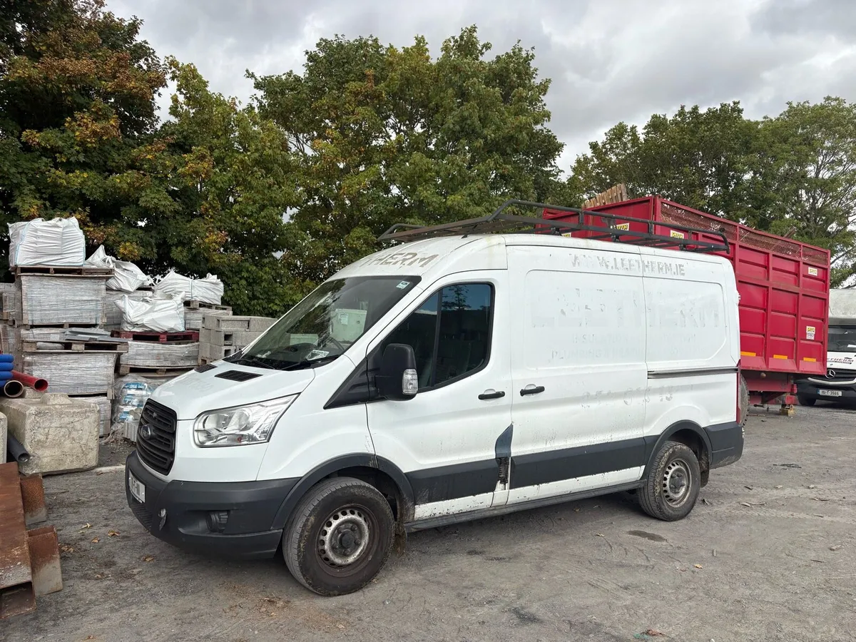 Transit van - Image 2