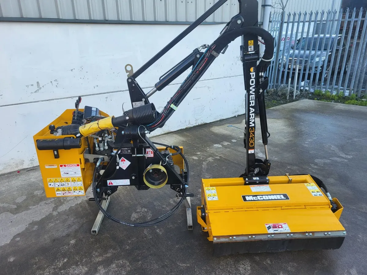 New McConnel PA3430 Hedgecutter - Image 2