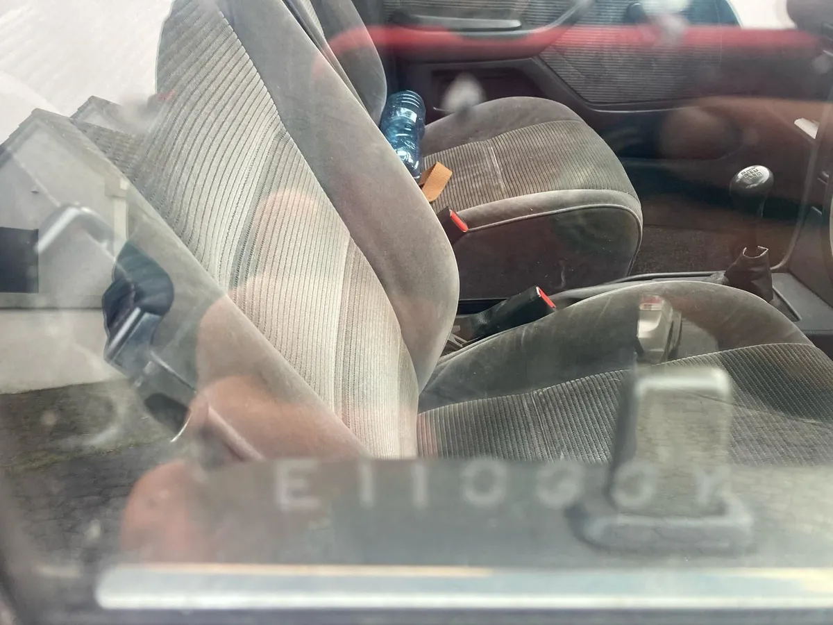 88 Toyota Carina breaking for  Parts - Image 4