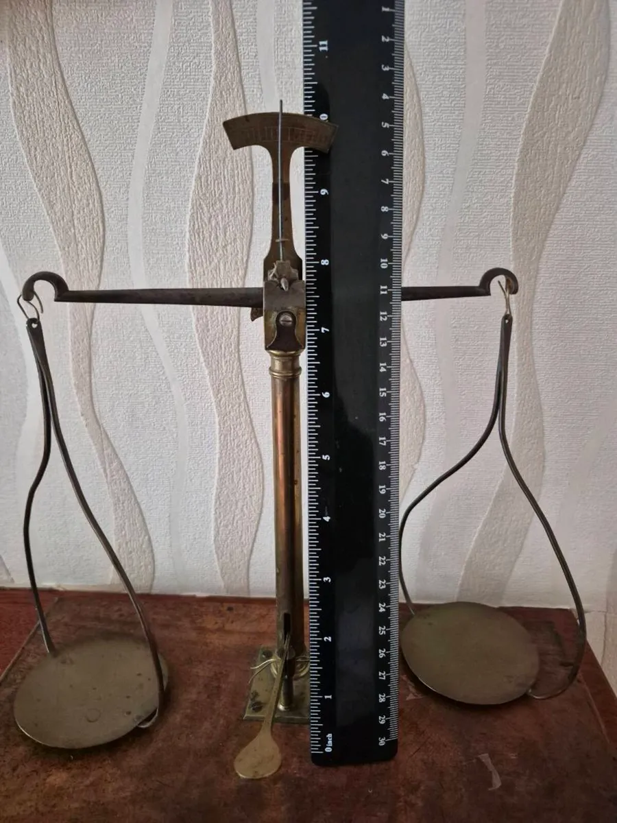 Brass scales of justice - Image 3