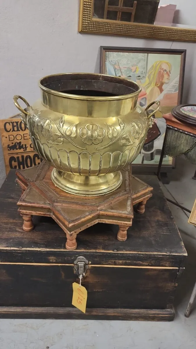 Large 19th century brass planter - Image 4