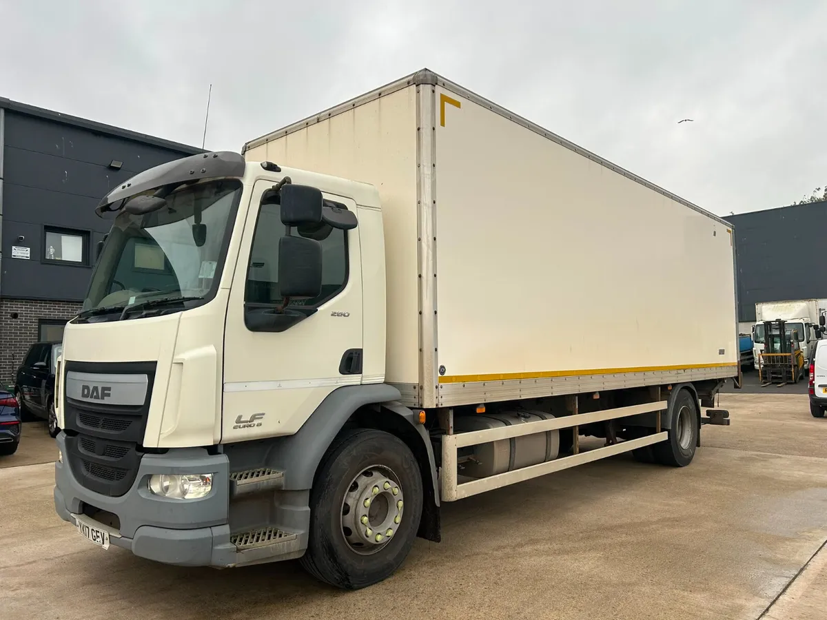 March 2017 DAF LF 55 260 - Image 3