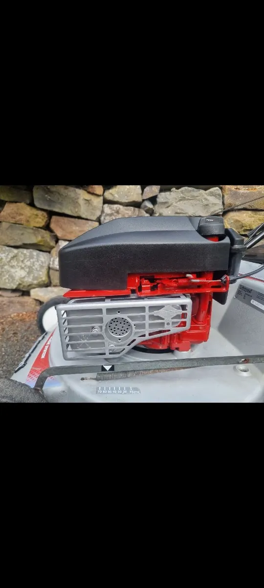 Lawnmower, Commercial Grade. - Image 2