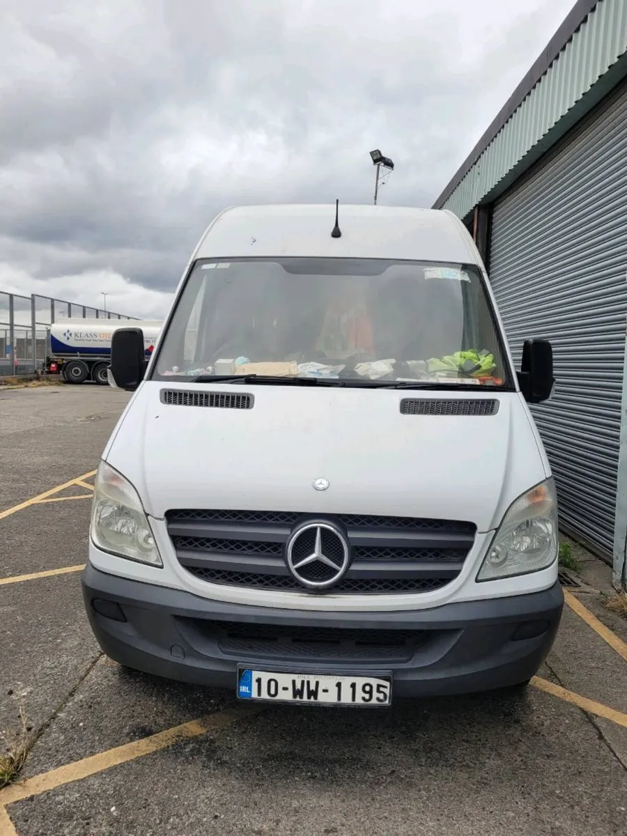 Mercedes Sprinter - Image 1