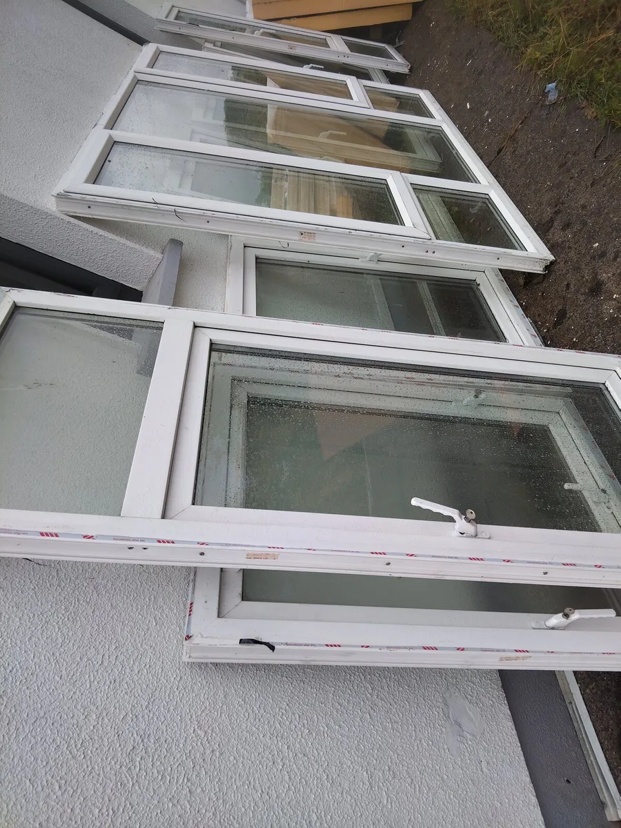 Windows and door - Image 3