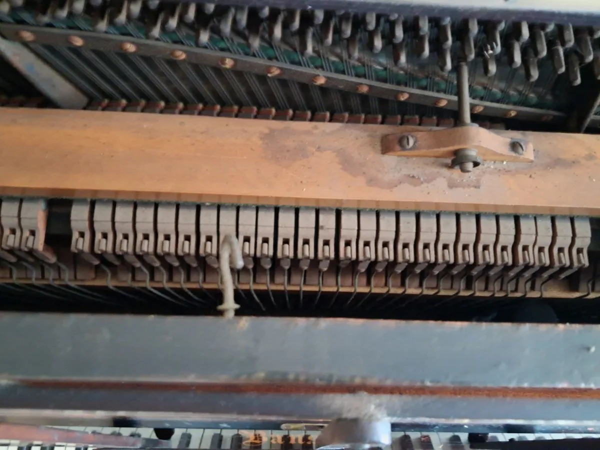 Piano - Image 2