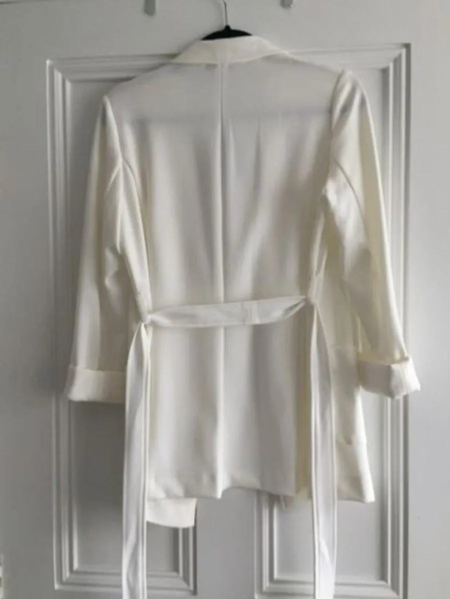 Selling a beautiful collection of women's smart-ca - Image 4