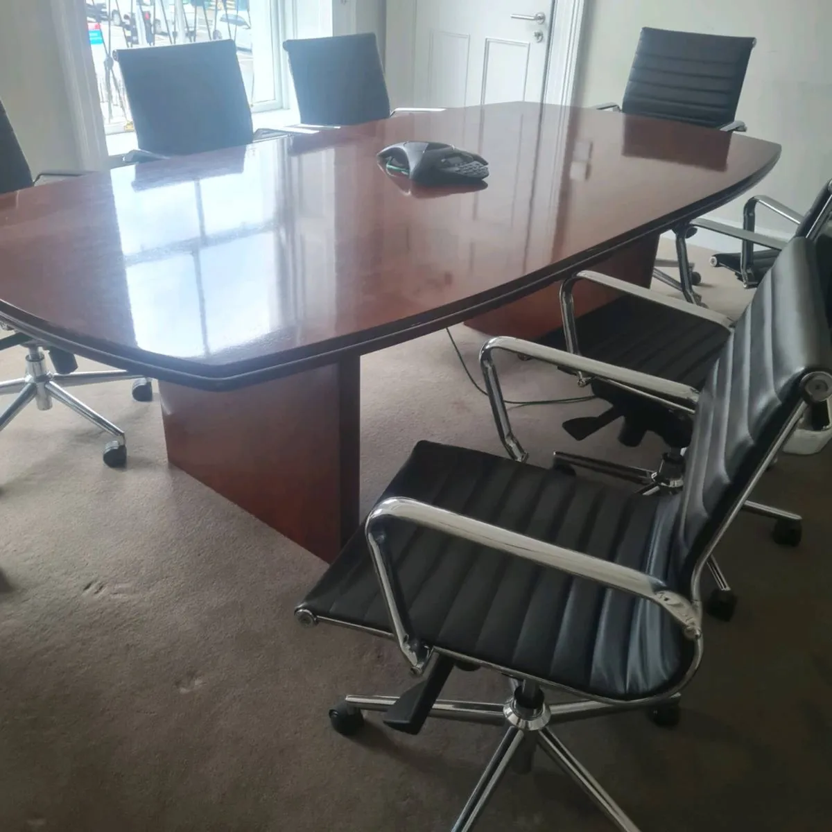 Am2 Black ribbed leather executive office chairs