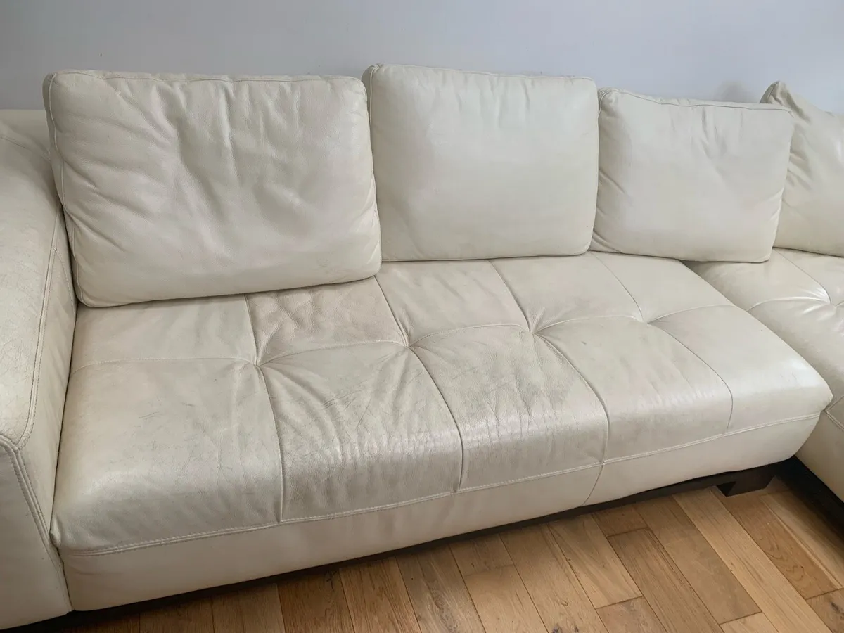 Corner couch - Image 2