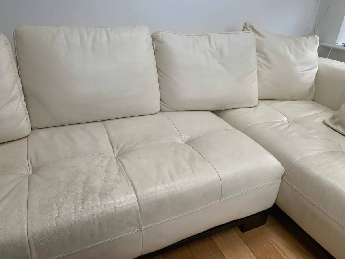 Corner couch - Image 4