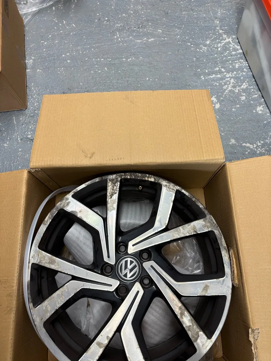 19” Clubsports - Image 4