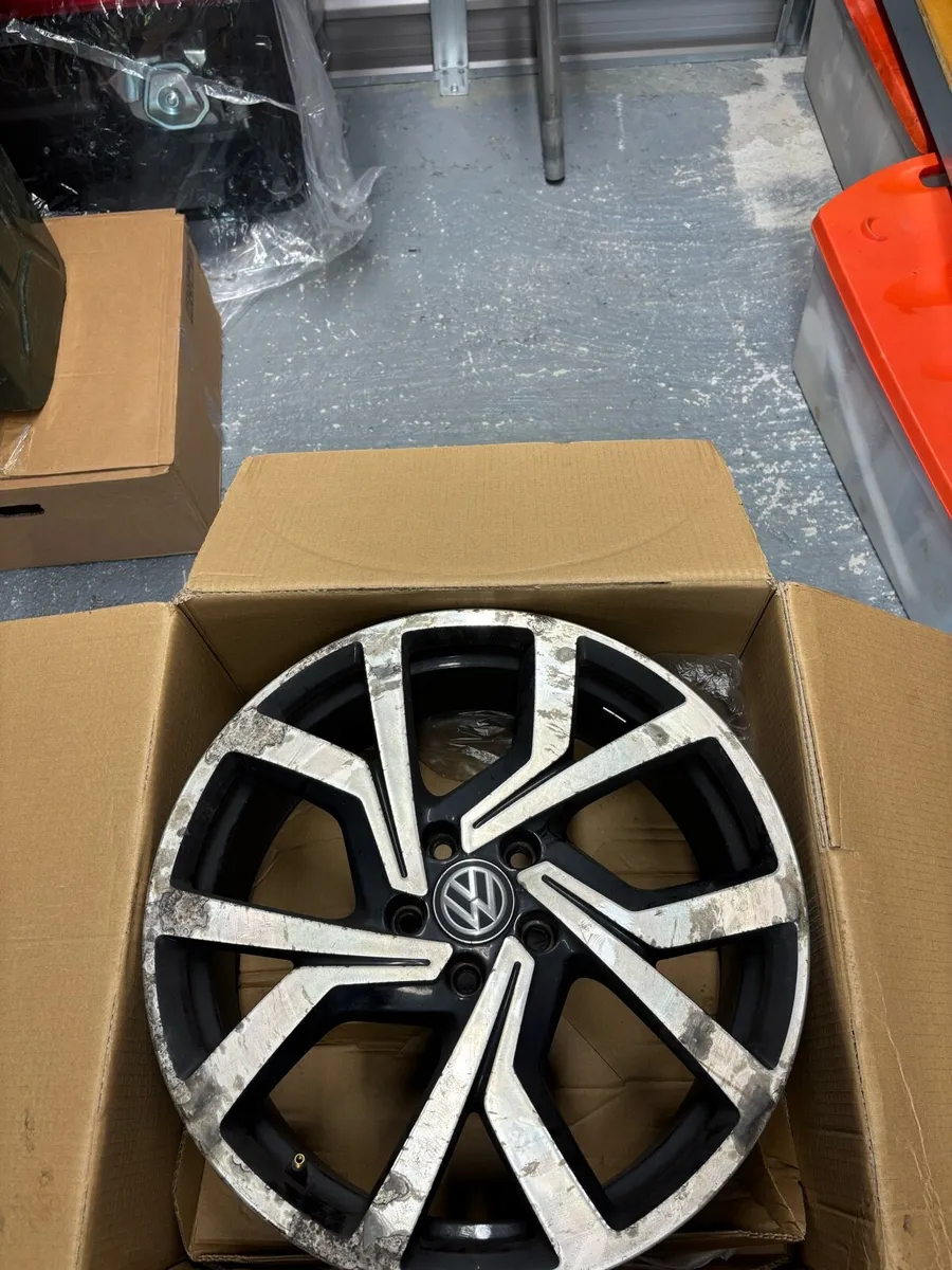 19” Clubsports - Image 2