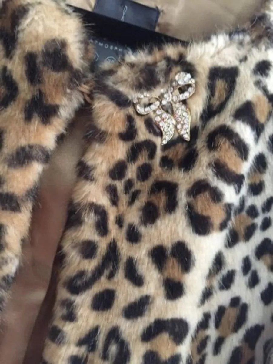 Super Soft Ladies Leopard Print Faux Fur Jacket 10 - Image 3