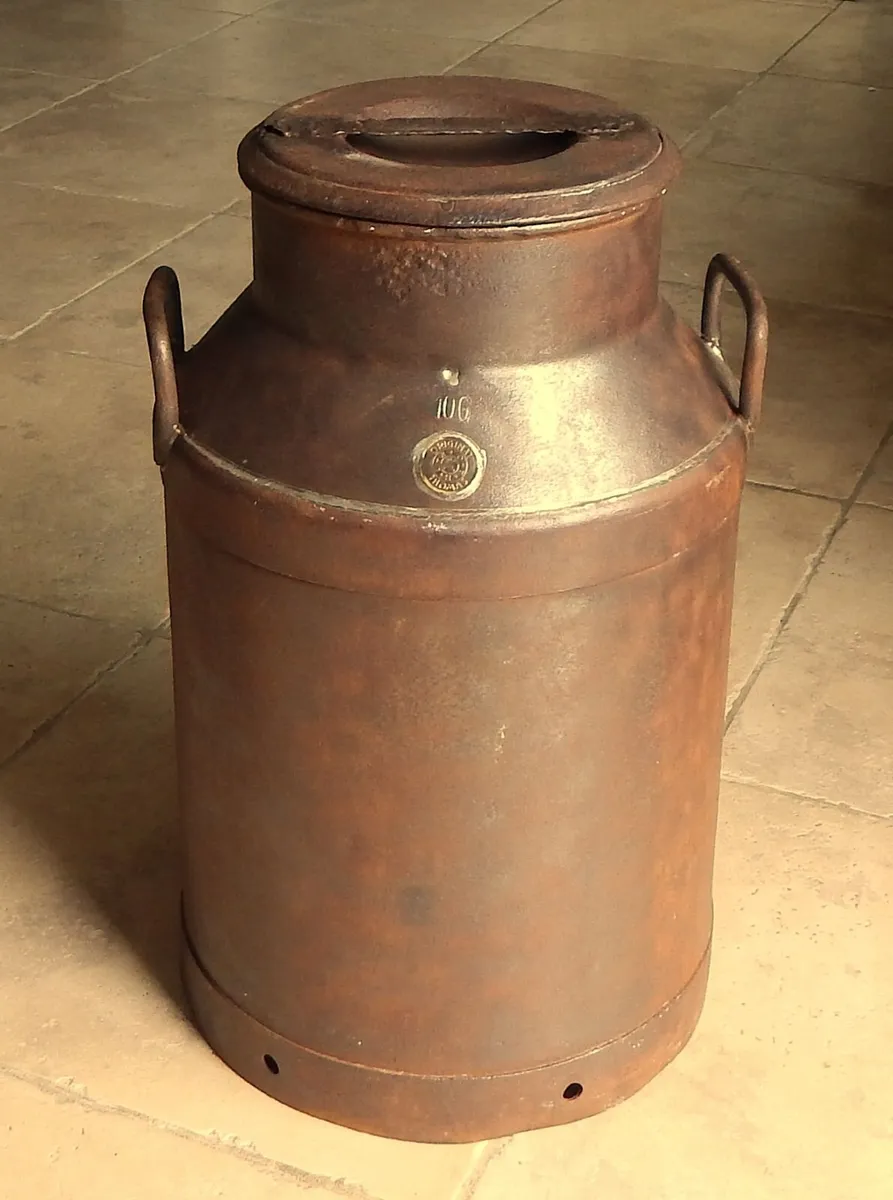 Large Vintage Traditional 10 G Metal Milk Churn - Image 1
