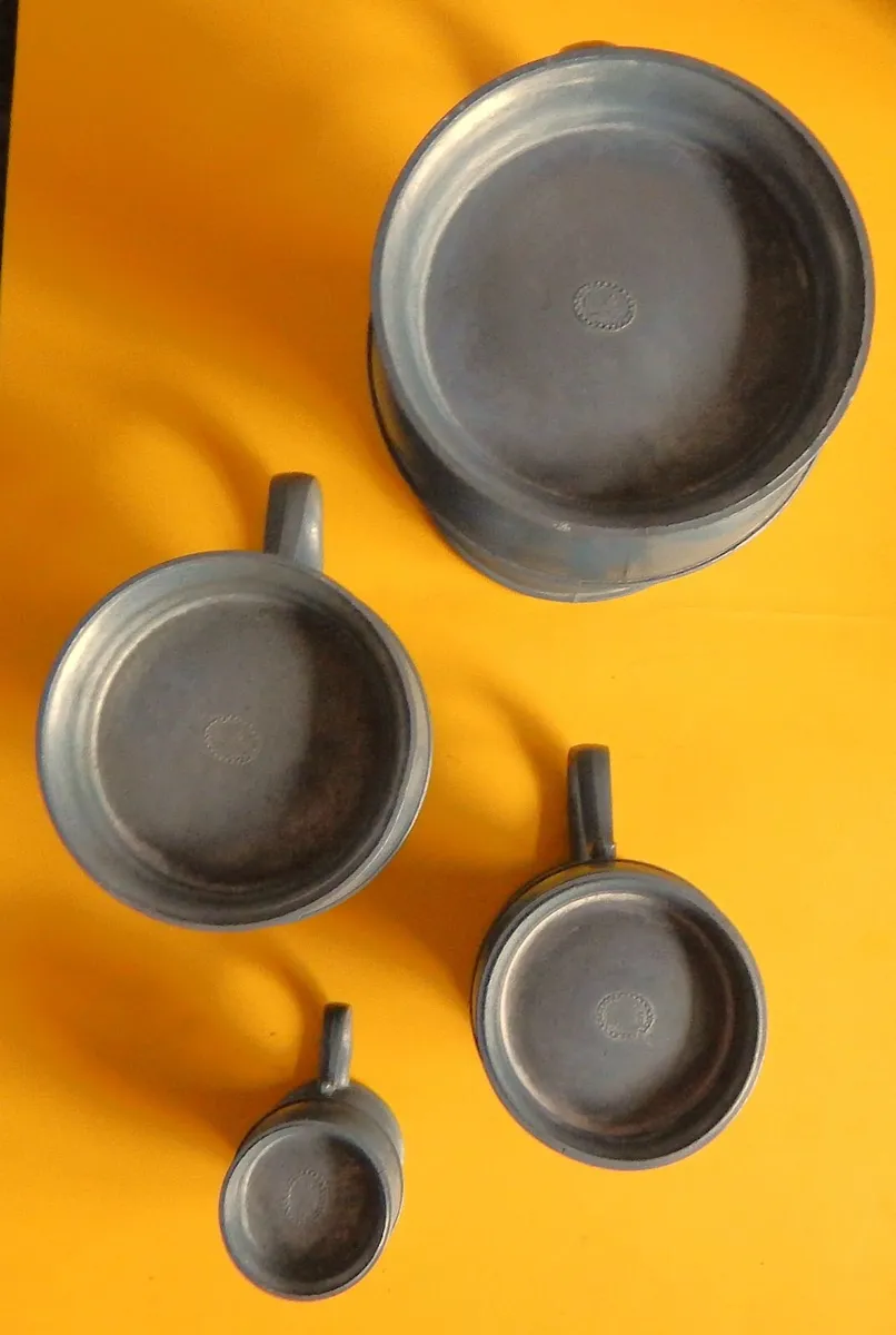 Set of 4 Graduated Pewter Tankards - Image 4