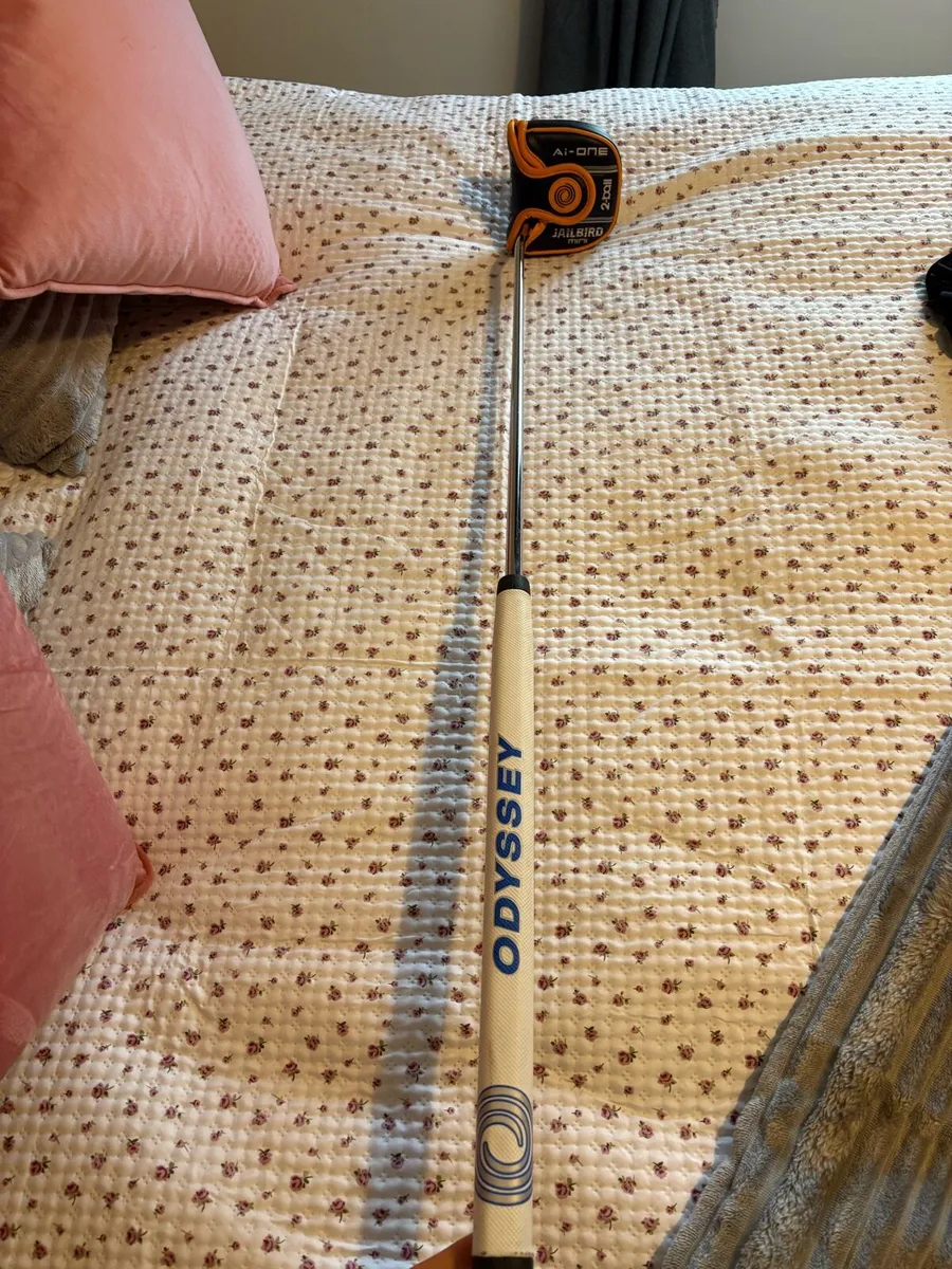 2 ball Jailbird - Odyssey Putter - Image 1