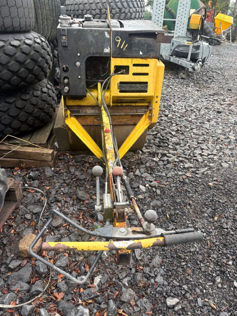 Bomag Vibrating Roller - Image 1