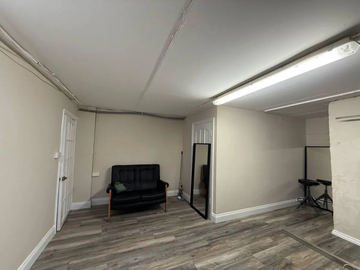 Beauty Room / Workspace for Rent – Dublin 1 - Image 2