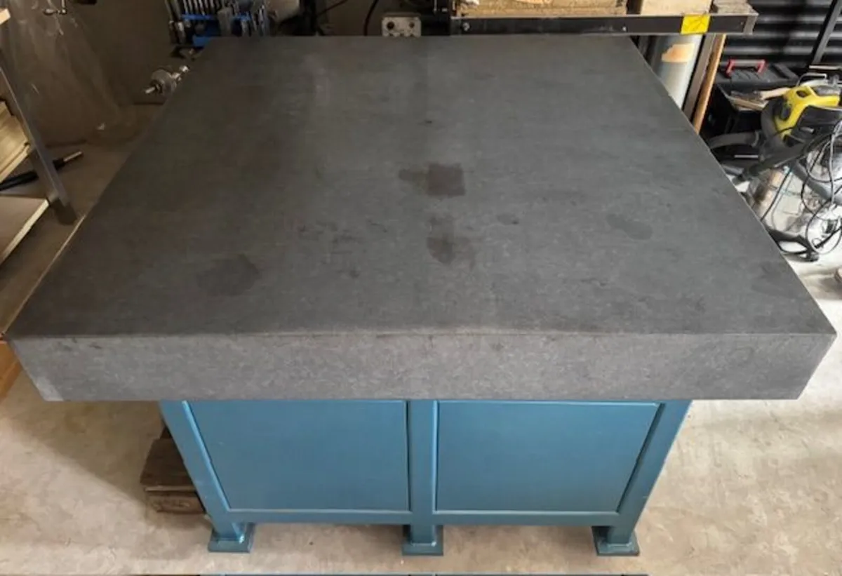 Granite Surface Table - Image 4