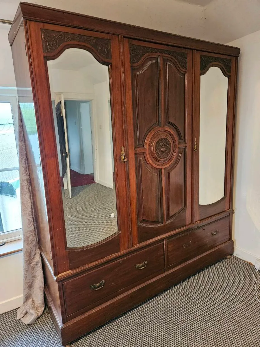 Antique John Reid & Sons - Image 2