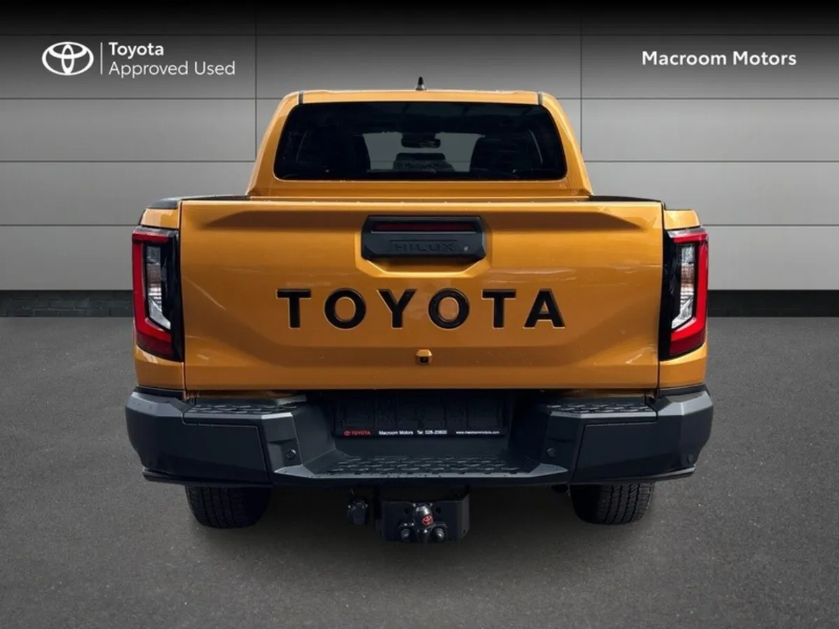 Toyota Hilux HILUX 2.8 INVINCIBLE - Image 4