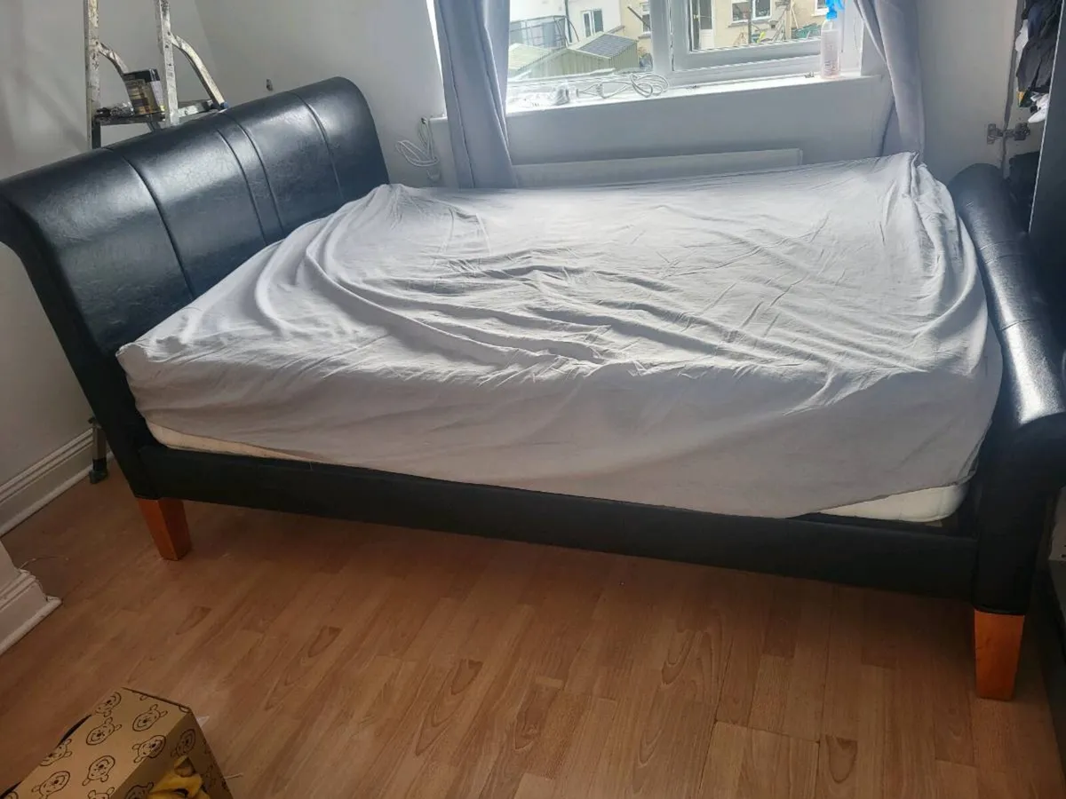 Double bed - Image 4