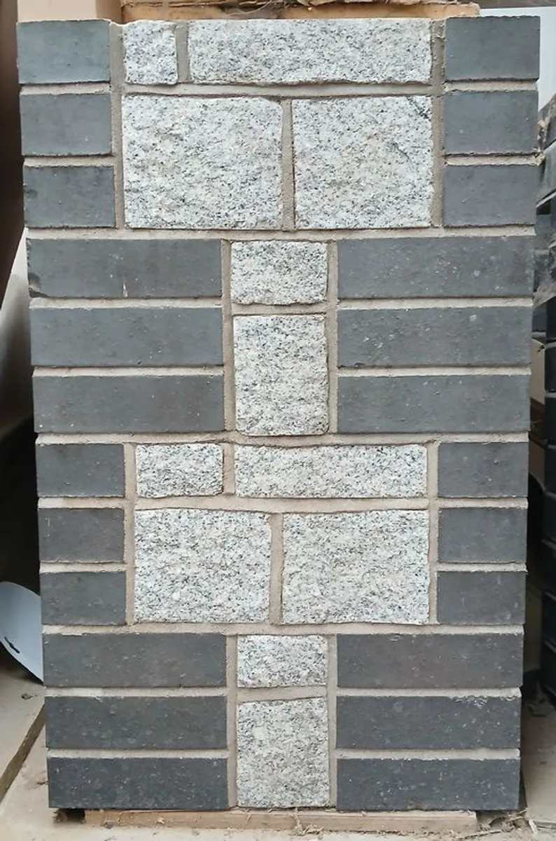 Granite and brick Piers - Image 2