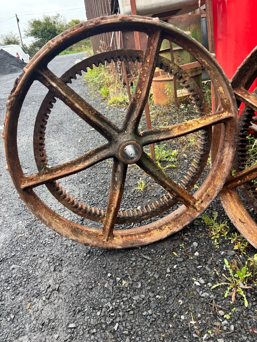 Vintage cast iron Wheels - Image 3