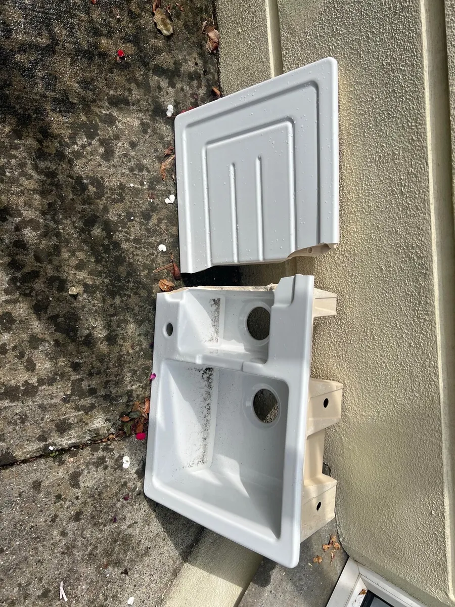 Free to take away Ceramic sink