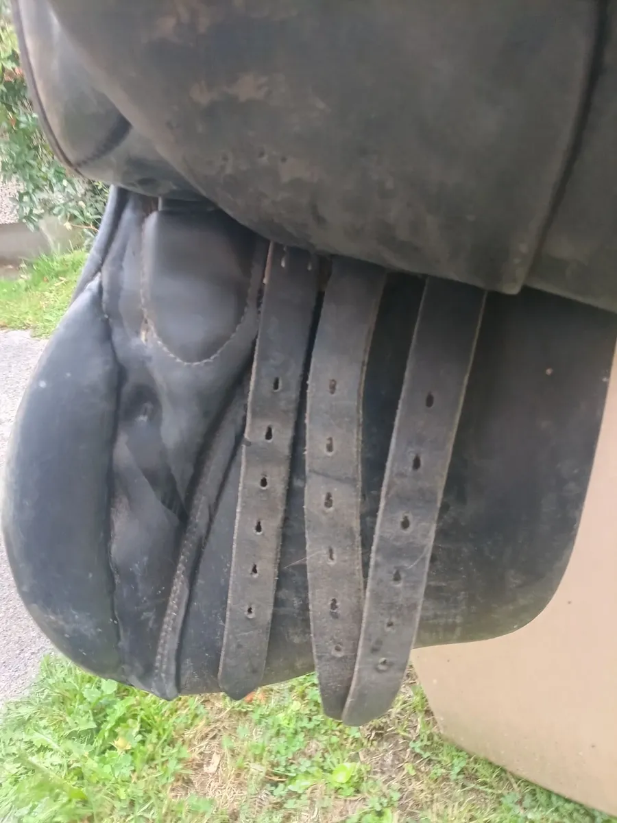 18' Stubben Saddle - Image 3