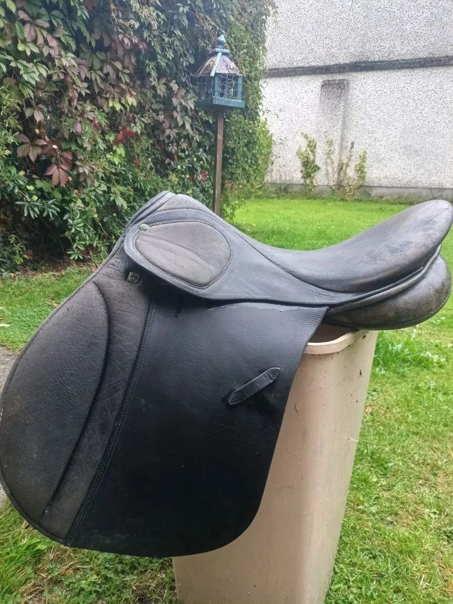 18' Stubben Saddle - Image 2