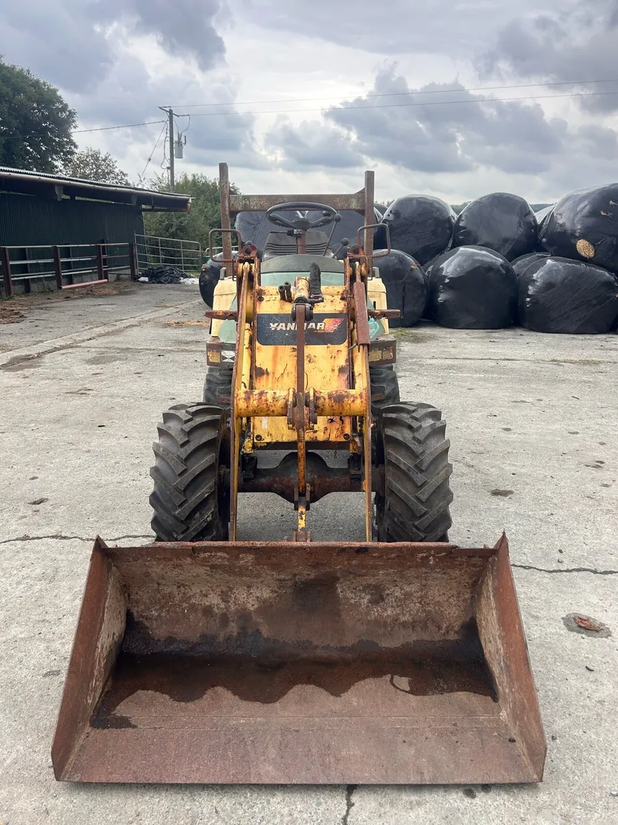 Yanmar V1 Mini Wheel Loader - Image 2