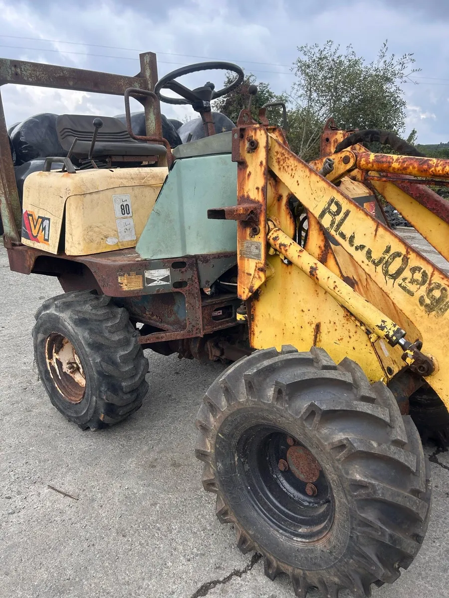 Yanmar V1 Mini Wheel Loader - Image 4