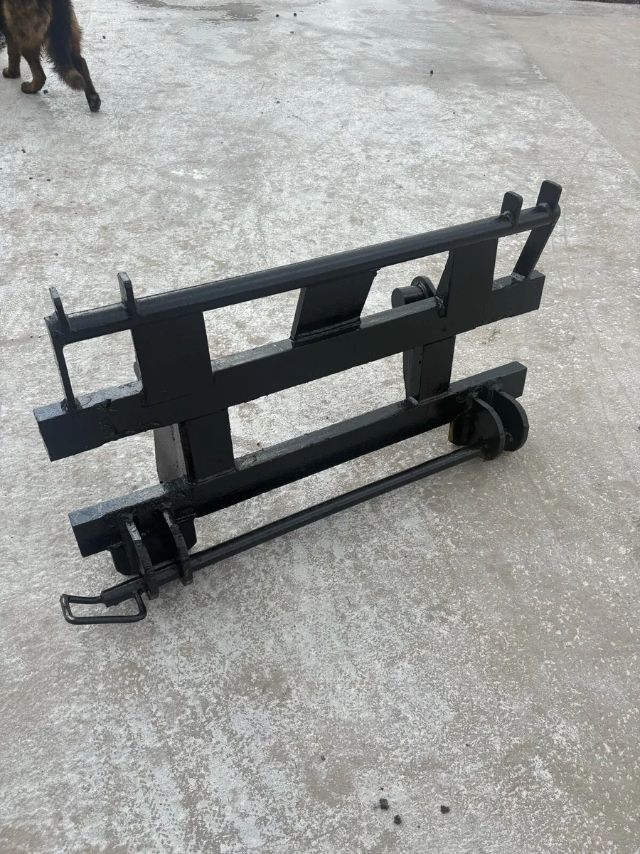 Loader converter bracket - Image 1