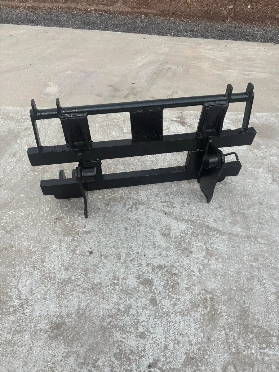 Loader converter bracket - Image 3