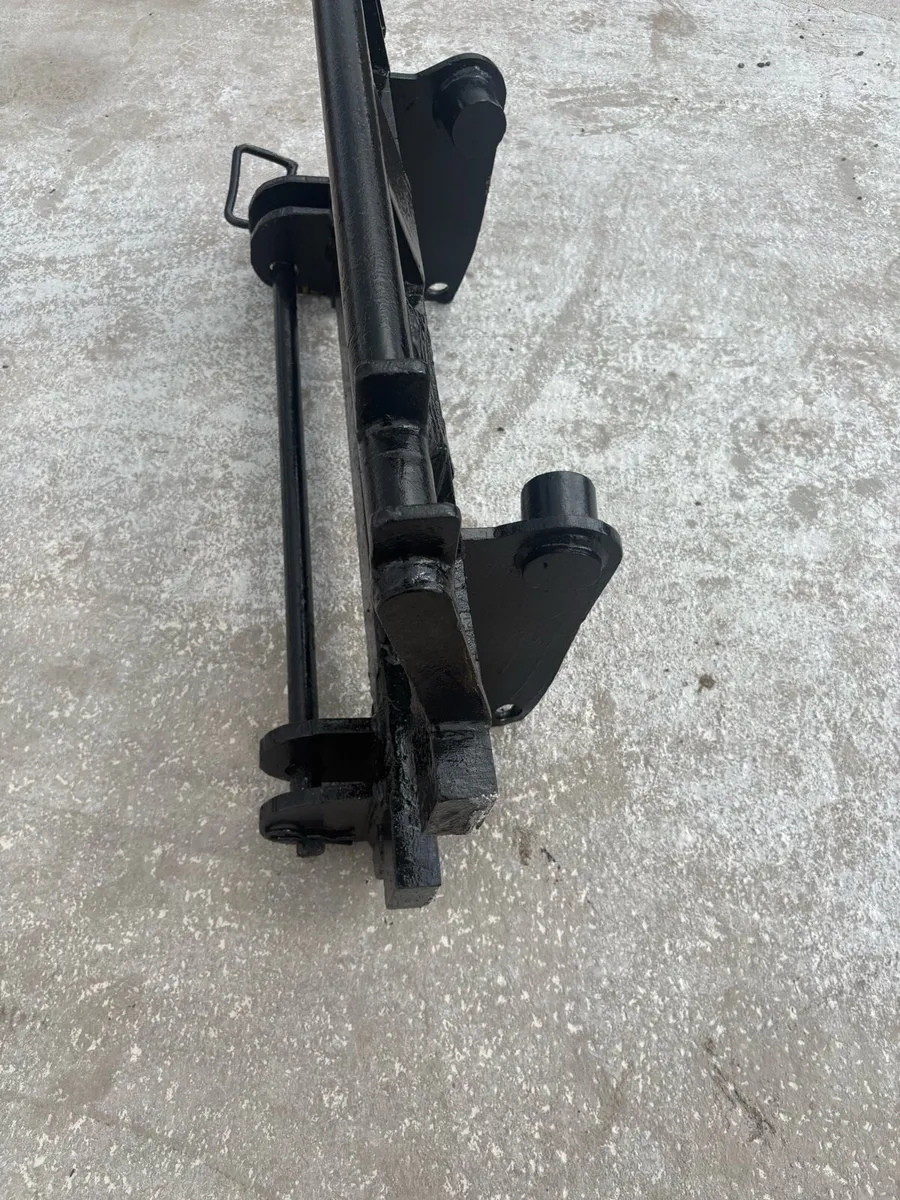 Loader converter bracket - Image 2