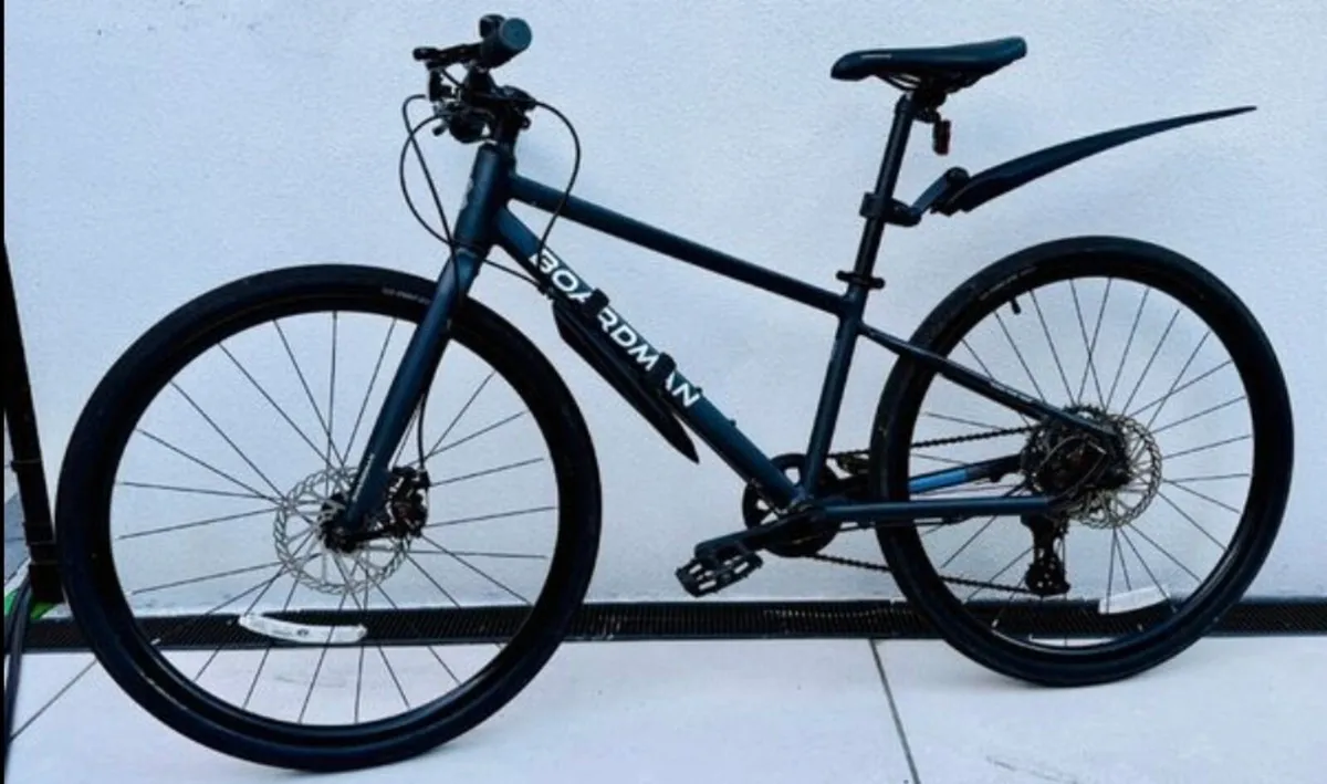 Boardman Junior Hybrid Bike - Image 1