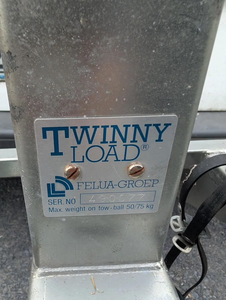 Twinny Load 2-Bike Towbar Mounted Cycle Carrier - Image 1