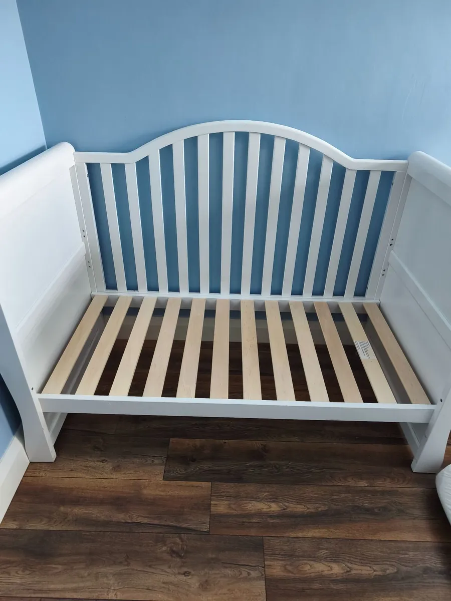 Cot bed - Image 3