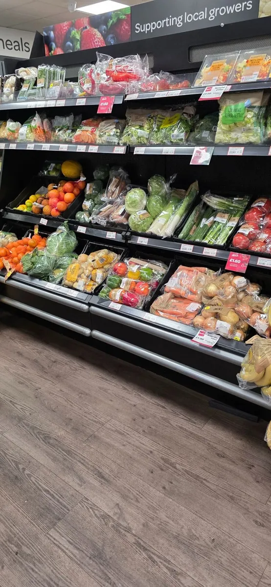 8 foot  Westman fruit and veg refrigerator - Image 2