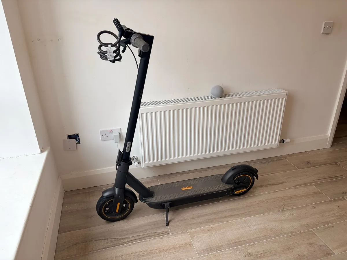 Ninebot KickScooter Max G30 - Image 1