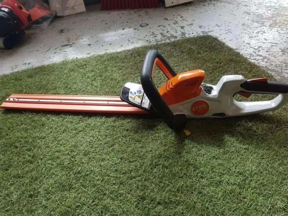 STIHL HSA 40 BATTERY HEDGETRIMMER SET - FOR SALE - Image 3