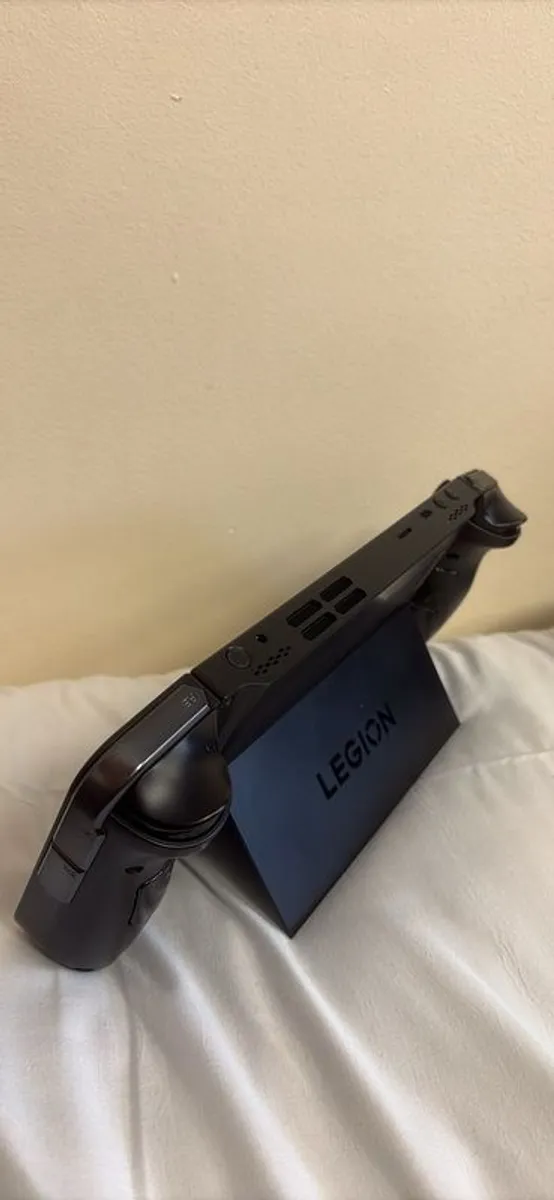 Lenovo Legion Go - Image 1