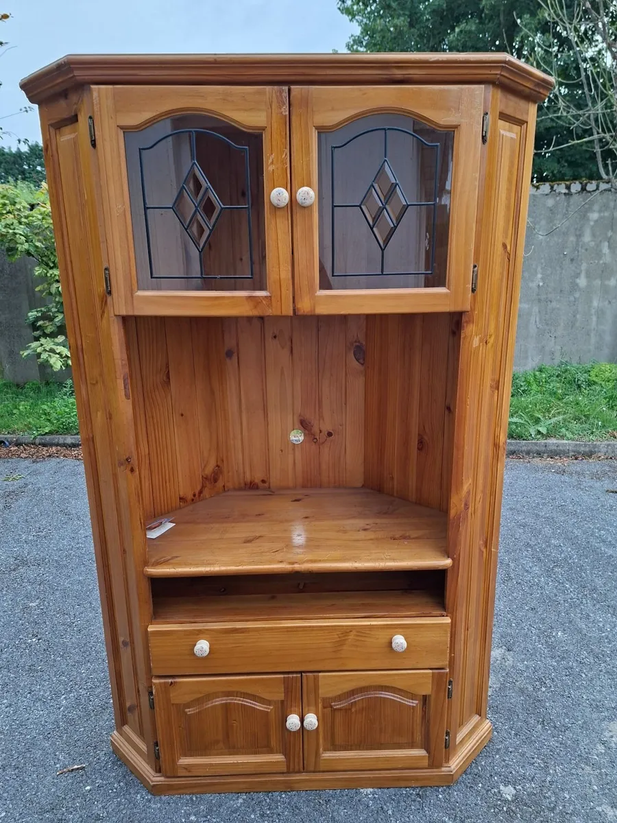 Display Cabinet €110 - Image 1