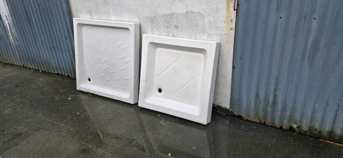 Shower tray - Image 1
