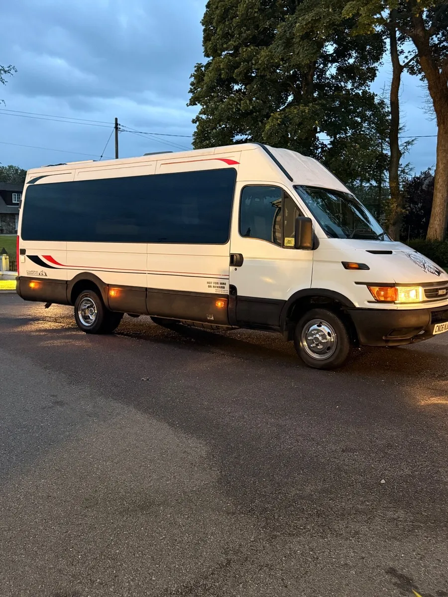 Camper Van - Motorhome - Image 3