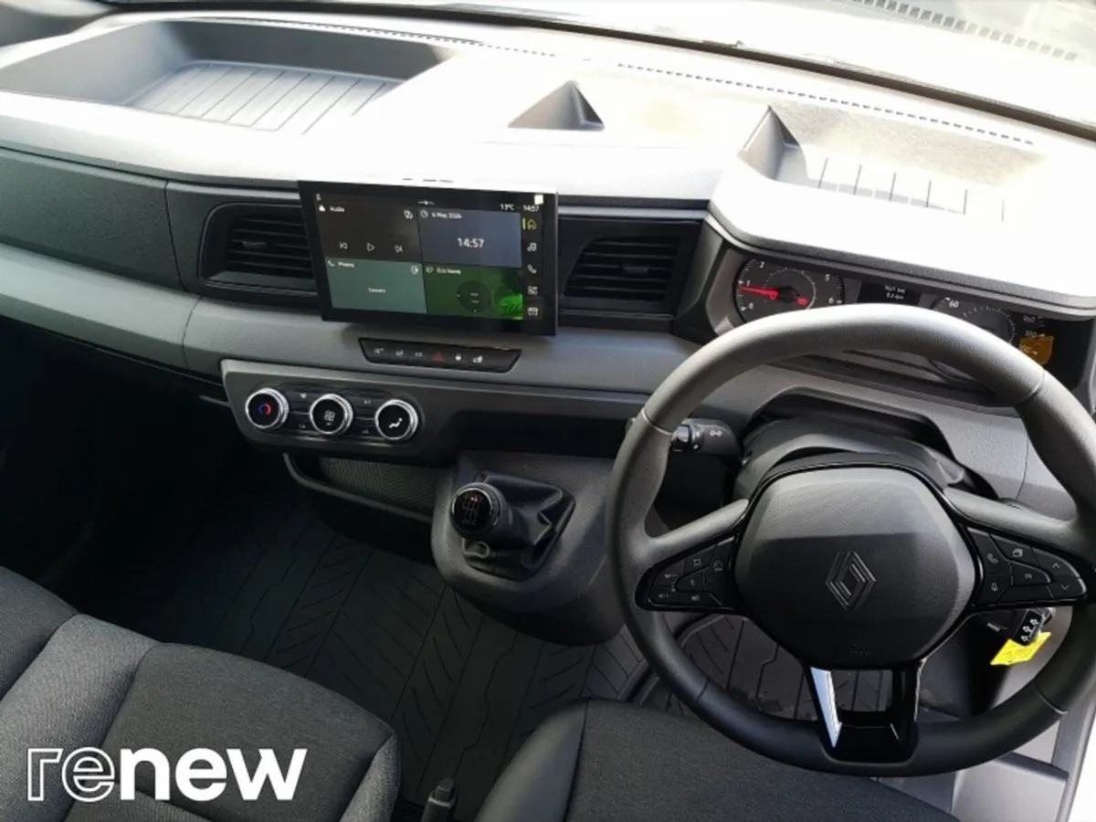 Renault Master MASTER FWD VAN START LM35 130 H - Image 2