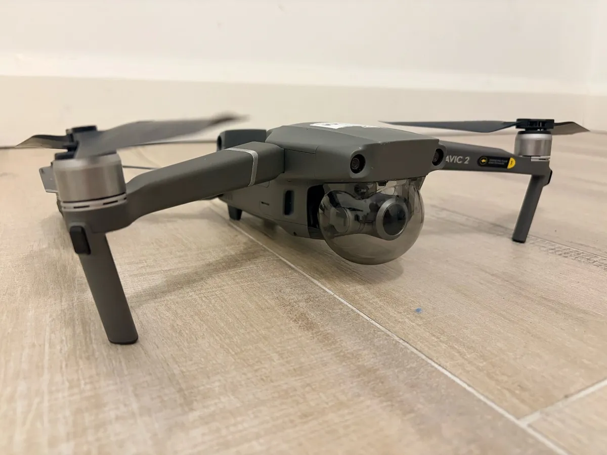 DJI Mavic 2 Zoom + Fly More Kit & Smart controler - Image 4
