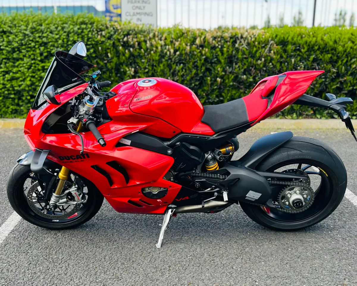 DUCATI PANIGALE V4 S - Image 4